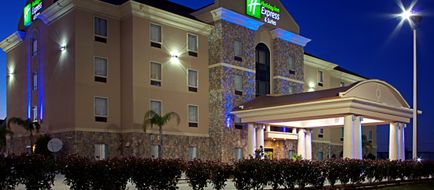 Holiday Inn Express Hotel & Suites Exterior