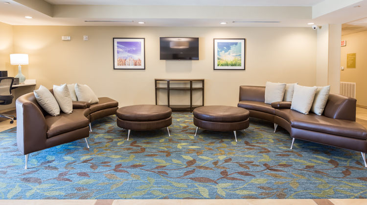 Candlewood Suites Buda - Austin SW Lobby