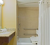 Holiday Inn Express & Suites Room