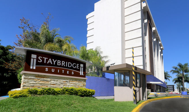 Staybridge Suites Guadalajara Expo Exterior