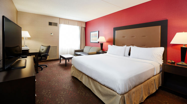 Holiday Inn Cincinnati Airport Room