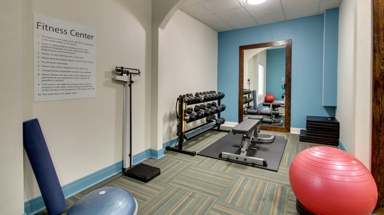 Holiday Inn Express Hotel & Suites Health Club