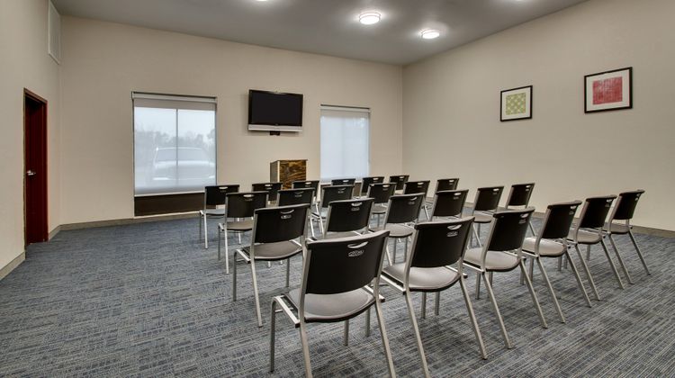 Holiday Inn Express Hotel & Suites Meeting