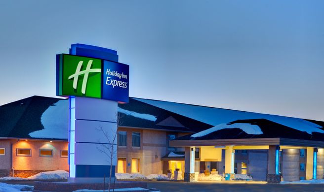 Holiday Inn Express Dryden Exterior