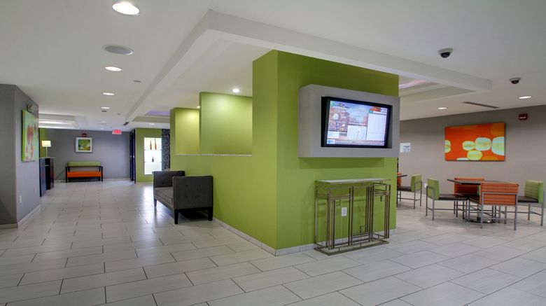 <b>Holiday Inn Express Hotel & Stes Dwntwn Lobby</b>. Images powered by <a href="https://www.leonardoworldwide.com/" title="Leonardo Worldwide" target="_blank">Leonardo</a>.