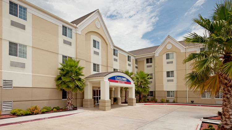 Candlewood Suites Exterior