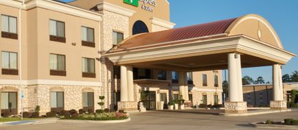 Holiday Inn Express Hotel & Suites Exterior