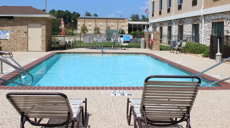 Holiday Inn Express Hotel & Suites Pool