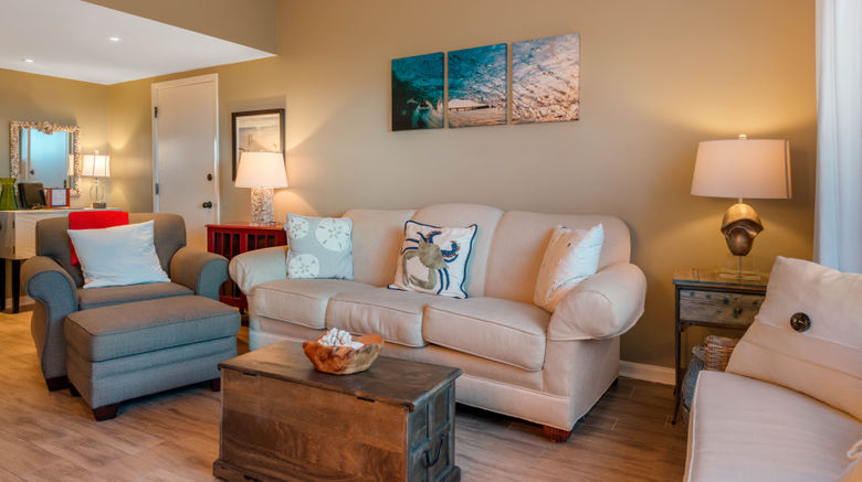 <b>The Villas of Amelia Island Room</b>. Images powered by <a href="https://www.leonardoworldwide.com/" title="Leonardo Worldwide" target="_blank">Leonardo</a>.