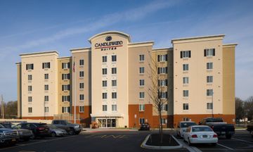 Candlewood Suites Newark South