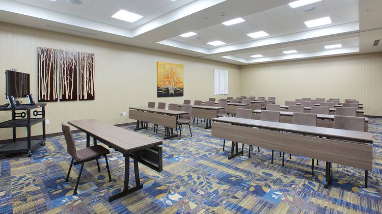Holiday Inn Express Fargo SW I-94 45th S Meeting
