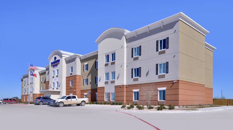 Candlewood Suites Kenedy Exterior