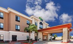 Holiday Inn Express & Stes Houston East