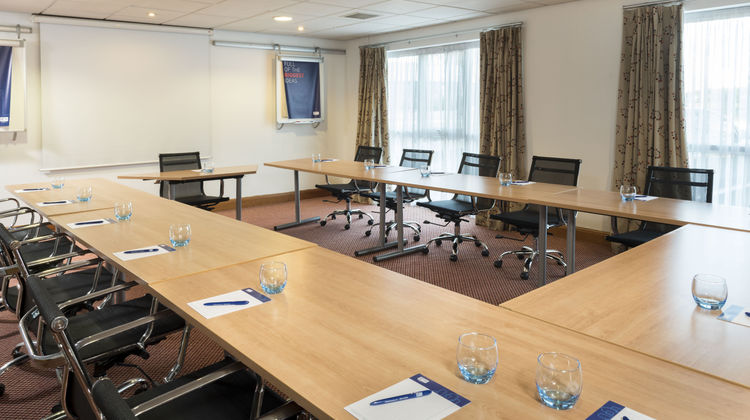Holiday Inn Express Birmingham Star City Meeting