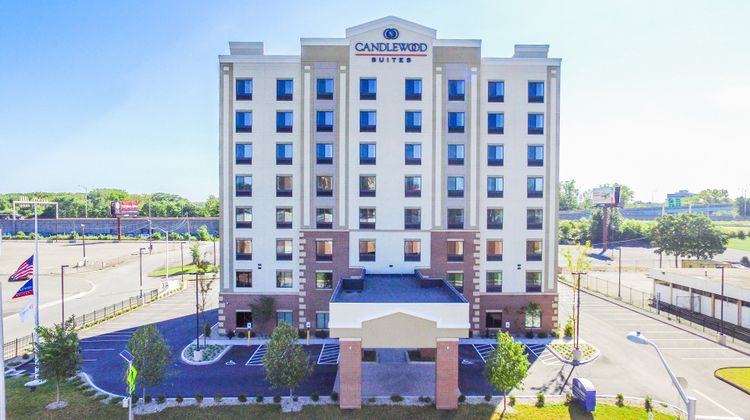 Candlewood Suites Hartford Downtown Exterior