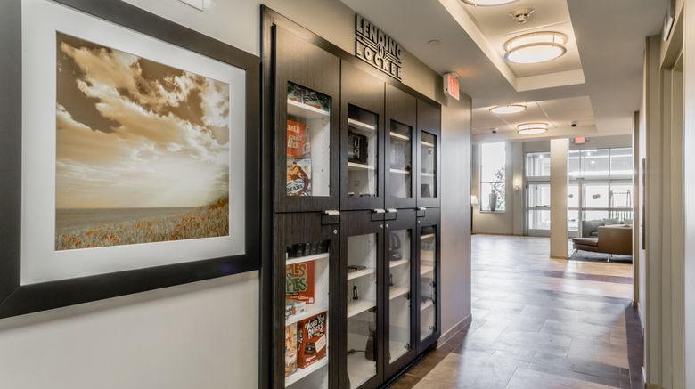 <b>Candlewood Suites Hartford Downtown Lobby</b>. Images powered by <a href="https://www.leonardoworldwide.com/" title="Leonardo Worldwide" target="_blank">Leonardo</a>.
