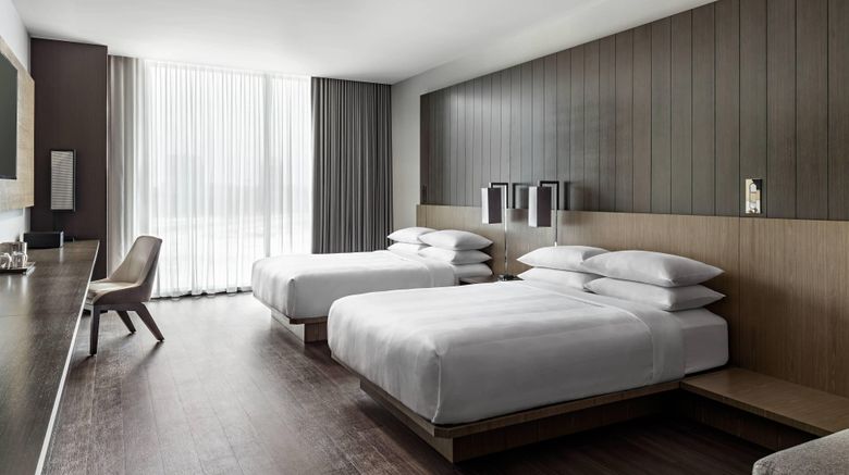 <b>Toronto Marriott Markham Room</b>. Images powered by <a href="https://www.leonardoworldwide.com/" title="Leonardo Worldwide" target="_blank">Leonardo</a>.