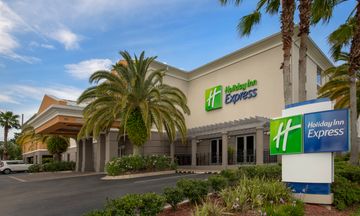 Holiday Inn Express Jacksonville Beach
