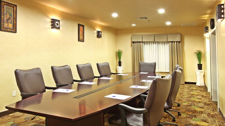 Holiday Inn Express Marshall Meeting