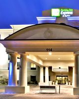 Holiday Inn Express Suites Oak Ridge