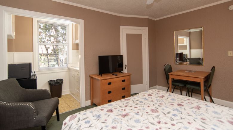 <b>Inn at Queen Anne Room</b>. Images powered by <a href="https://www.leonardoworldwide.com/" title="Leonardo Worldwide" target="_blank">Leonardo</a>.