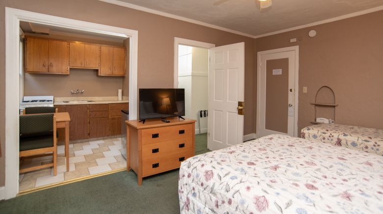 <b>Inn at Queen Anne Room</b>. Images powered by <a href="https://www.leonardoworldwide.com/" title="Leonardo Worldwide" target="_blank">Leonardo</a>.