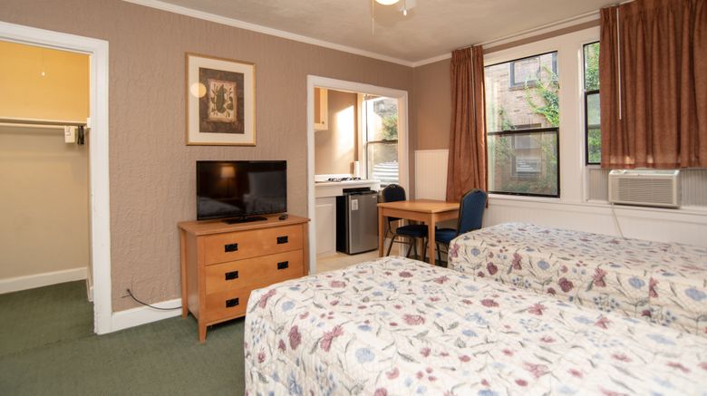 <b>Inn at Queen Anne Room</b>. Images powered by <a href="https://www.leonardoworldwide.com/" title="Leonardo Worldwide" target="_blank">Leonardo</a>.