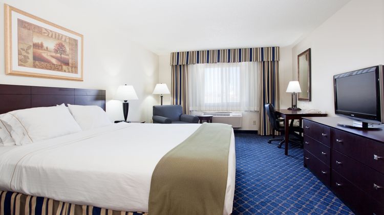 Holiday Inn Express Room