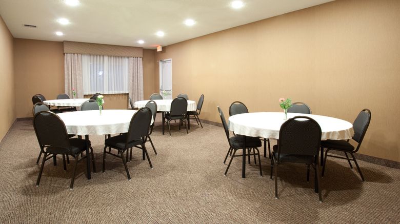 <b>Holiday Inn Express Meeting</b>. Images powered by <a href="https://www.leonardoworldwide.com/" title="Leonardo Worldwide" target="_blank">Leonardo</a>.