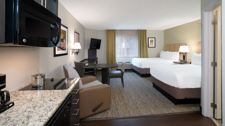 <b>Candlewood Suites Suite</b>. Images powered by <a href="https://www.leonardoworldwide.com/" title="Leonardo Worldwide" target="_blank">Leonardo</a>.