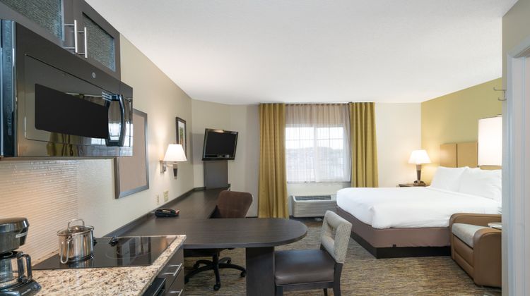 Candlewood Suites Suite