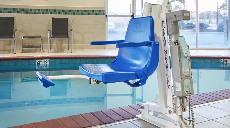Holiday Inn Express Coliseum Central Pool
