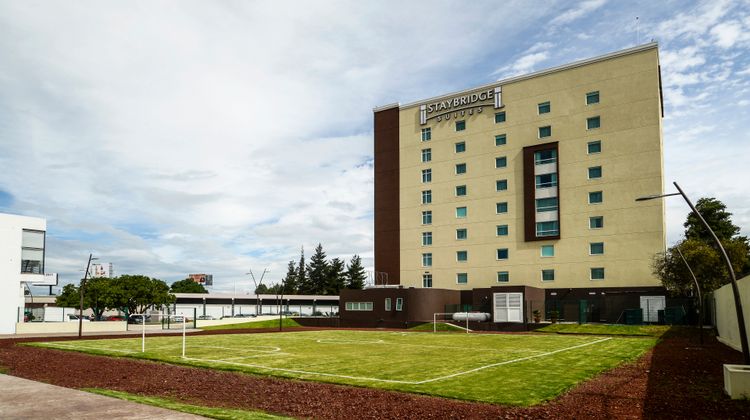 Staybridge Suites Puebla Exterior