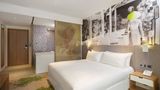 Holiday Inn & Suites Saigon Airport Room