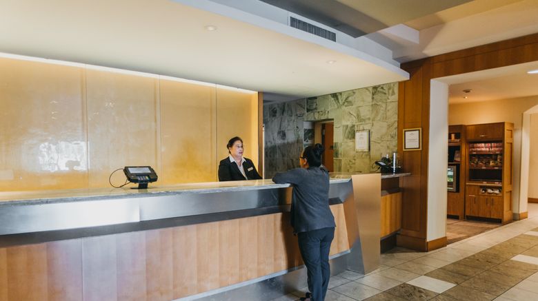 <b>Crowne Plaza San Francisco Airport Lobby</b>. Images powered by <a href="https://www.leonardoworldwide.com/" title="Leonardo Worldwide" target="_blank">Leonardo</a>.
