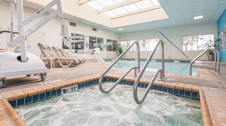 <b>Crowne Plaza San Francisco Airport Pool</b>. Images powered by <a href="https://www.leonardoworldwide.com/" title="Leonardo Worldwide" target="_blank">Leonardo</a>.