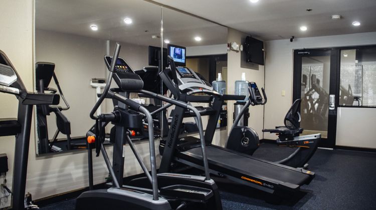Holiday Inn Atlanta Northlake Health Club