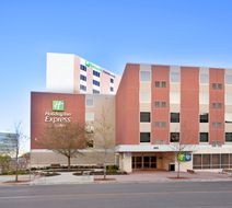 Holiday Inn Express & Sts Downtown Univ Exterior