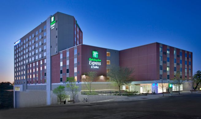 Holiday Inn Express & Sts Downtown Univ Exterior