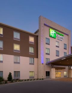 Holiday Inn Express & Suites Bay City