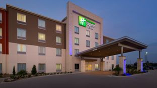 Holiday Inn Express & Suites Bay City