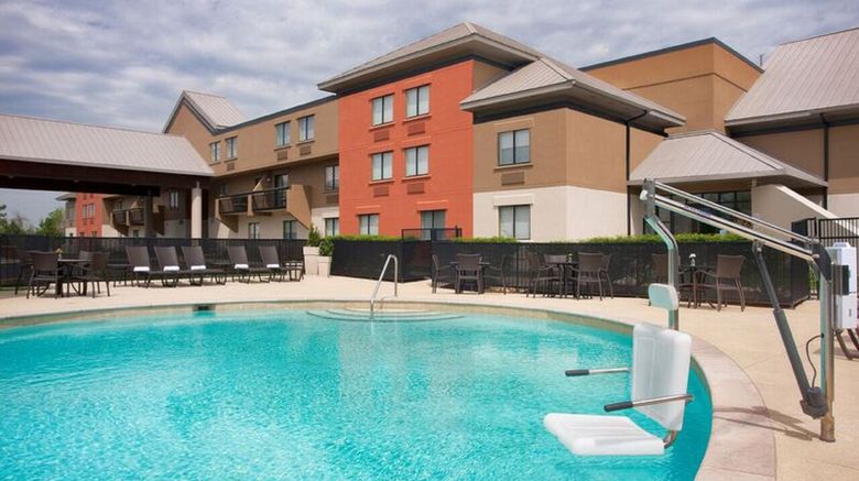<b>Holiday Inn Express Nashville Airport Pool</b>. Images powered by <a href="https://www.leonardoworldwide.com/" title="Leonardo Worldwide" target="_blank">Leonardo</a>.