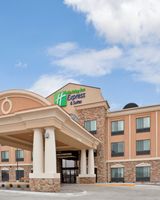 Holiday Inn Express and Suites Hays