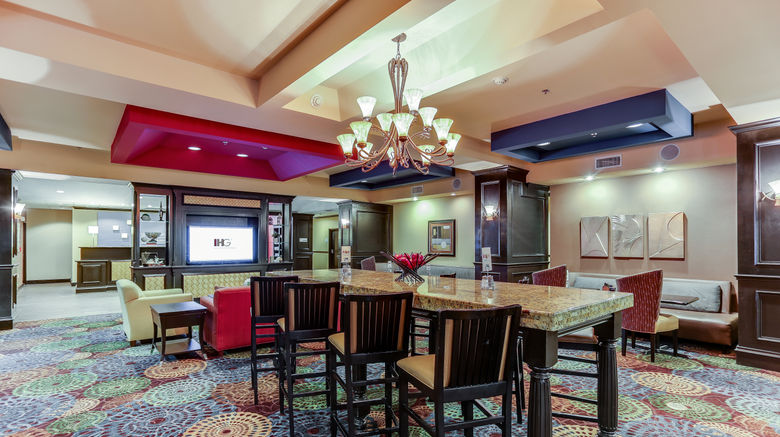 <b>Holiday Inn Express Hotel & Suites Lobby</b>. Images powered by <a href="https://www.leonardoworldwide.com/" title="Leonardo Worldwide" target="_blank">Leonardo</a>.