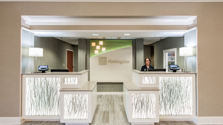 Holiday Inn Hotel & Suites Lobby
