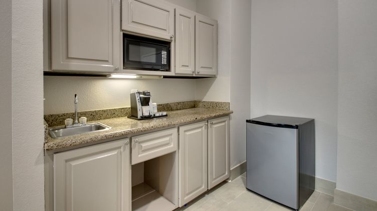 Holiday Inn Express Hotel & Suites Room