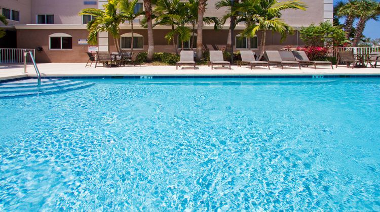 Holiday Inn Express Hotel & Suites Pool