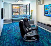Holiday Inn Express Honolulu-Waikiki Lobby