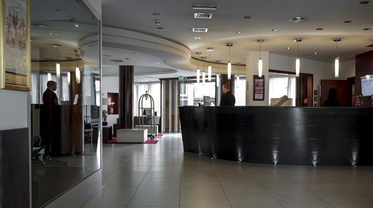 The Smart Hotel Holiday Lobby
