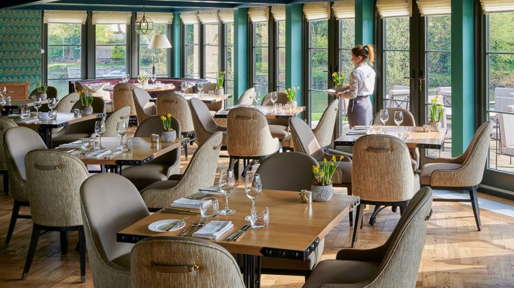 Monkey Island Estate Restaurant